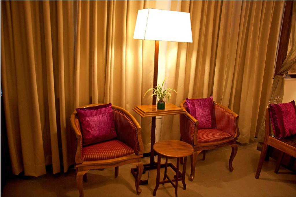 Hotel Highnest Singapperumalkovil Zimmer foto